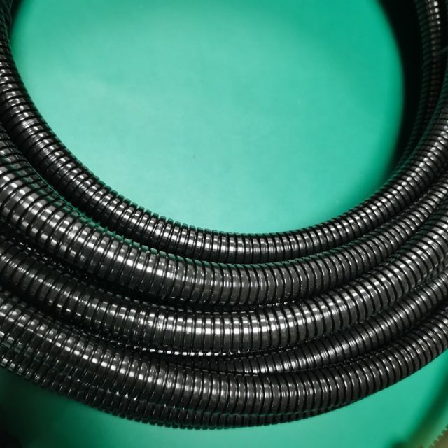 Optical Fiber Cable with corrugated pipe for protection the fiber